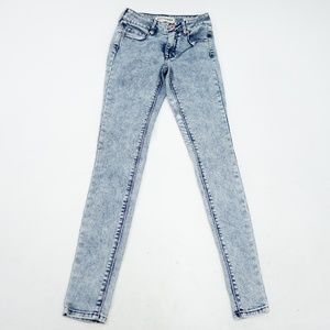 Bullhead Denim Co. High Rise Skinniest Mom Jeans